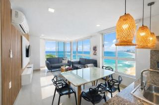 Apartamentos exclusivos en edificio frente al mar Palmetto Beach - 0