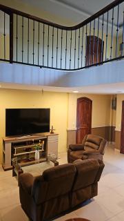 Casona Blanca Guesthouse - 1