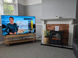 2 bedroom Home near Birmingham airport NEC Amazon A45 M6 Outskirts of Coventry countryside - 9