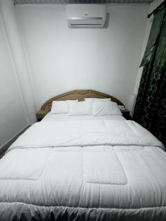 O Ansah Plaza Lodge - 8
