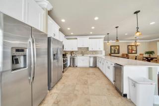 Walking on Sunshine - Golf Cart & Movie Theater 2 Pools Close To The Beach - 6