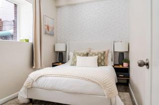 Central 2BR Near Yale WiFi with Washer and Dryer - 6