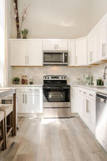 Central 2BR Near Yale WiFi with Washer and Dryer - 7
