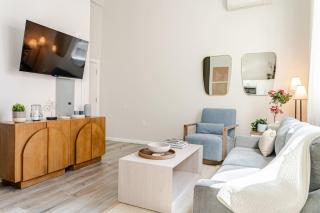 Central 2BR Near Yale WiFi with Washer and Dryer - 4