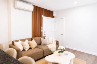 Elegant King Bed Suite - Walk to Yale - Premier Location - 8