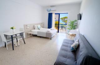 Governors Beach Costas Apts - 8