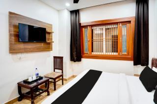 HOTEL O BONJOUR .INN NEAR CROWN PLAZA - Noida - 3