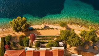 AQUA Trizonia Suites - 5