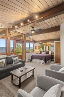 Laurelwood Condominiums 111 - 8