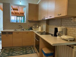 Authentic Greek Garden House in Central Xylokastro - 6