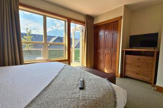 Warm Mountain View Retreat - 6