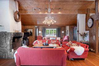TH622- Premium ski-in,out Chalet with 8 bedroom, jacuzzi, sauna - 5