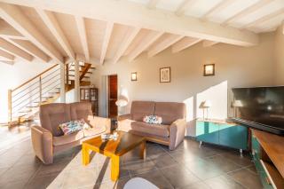 villa lumineuse avec jardin - 8