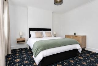 Contractor and Big Group Friendly 6BR 6 En-Suites with Free Parking - 7