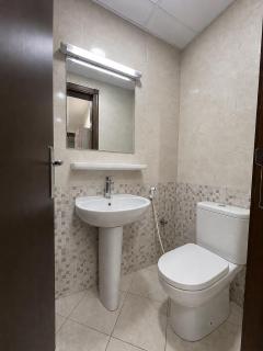 Entire 1-Bedroom Apartment in Oasis Tower, Ajman - 4