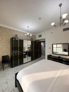 Entire 1-Bedroom Apartment in Oasis Tower, Ajman - 6
