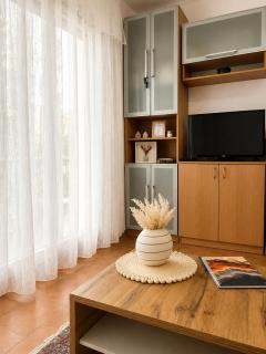 Leo Place - 7