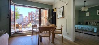 Komfortowy Apartament Przy Bramie Targowej z tarasem- Old Town - Elblag - 9