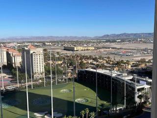 Mgm 1 Bedroom Balcony And Or Studio Luxury Suites - 7