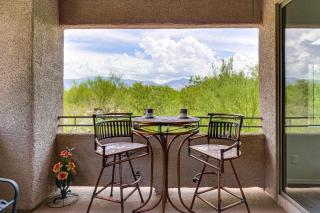 Pool & Hot Tub Access! Family Condo in Oro Valley - 7