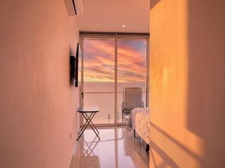 Spectacular Camino al Mar for 6 people - CM902 - 6