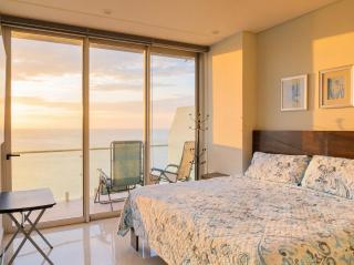 Beachfront, pool, golden zone - 1
