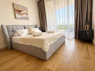 Avalon Gardens B203 - Designer Resort Apartment - 7
