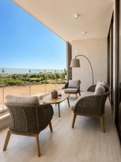 Avalon Gardens B203 - Designer Resort Apartment - 2
