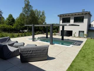 Wellness Lodge am See mit beheizbarem Pool, Whirlpool, Sauna - 0