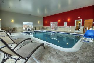 Holiday Inn Express & Suites New Martinsville by IHG - 9