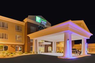Holiday Inn Express & Suites New Martinsville by IHG - 8