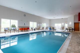 Holiday Inn Express & Suites New Martinsville by IHG - 5
