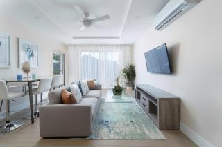 Modern Condo with Resort Pool Near Beach - Coral Beach 107 - 9