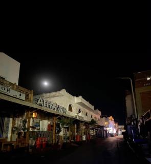 moonhouse - 6
