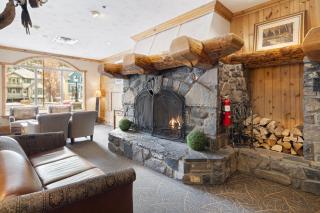 The Rundlestone Lodge - 4