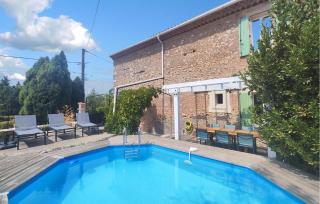 Gorgeous Home In Villespassans - 4