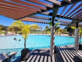 V C - P L C4 404 Adrian Stone - 1Br En P Lake Vista Lago - 2