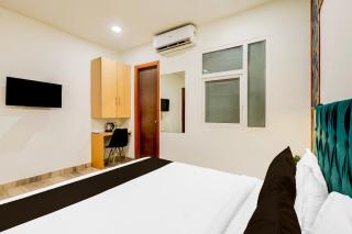 Super Townhouse Hotel Silver Saffron - 4