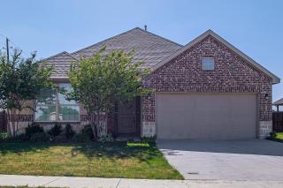 Family Home 7 Mi to University of North Texas! - 8