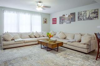 Family Home 7 Mi to University of North Texas! - 9
