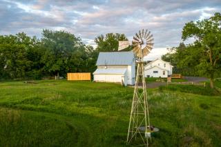Fire Pit & Amazing Views! 15-Acre Colfax Farmhouse - 8