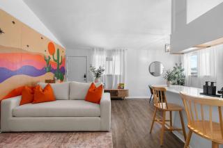 Modern Austin Retreat Near UT Campus - 4
