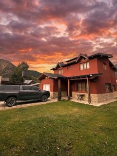 Patagonia Loft Casa de 3 dormitorios en villa los coihues - 0