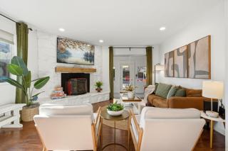 Family & Dog Friendly, Fire Pit, 8 miles to Park - 7
