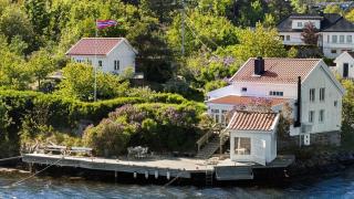 Stunning Waterfront House with Fireplaces, Sea View & private dock - 8