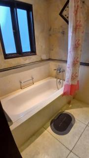 Sayan Rooms - Upper Level, Quiet & Private - 1