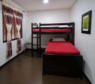 hostal cf bed y breakfast - 9