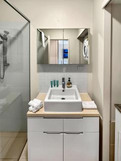 1 Bright Point Apartment 3303 - 2