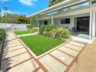Alma Bay Holiday Unit 1 - 0
