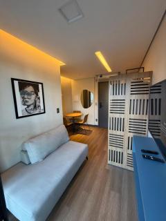 Full 1-bedroom apartment in Água Verde, Batel, Downtown by Housi - 9